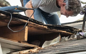 common causes of Mile Oak fascia damage